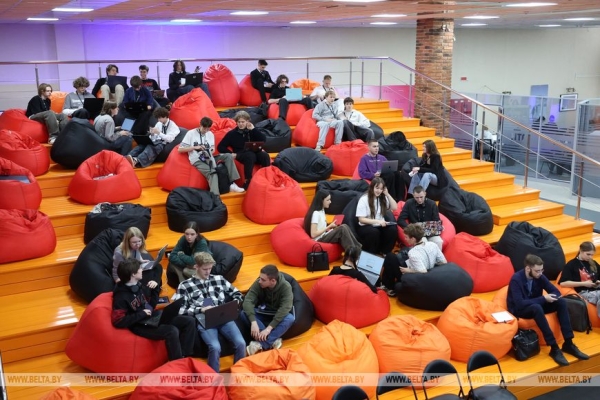 В Беларуси создадут приложение для определения здоровья по фото? ПВТ проводит хакатон среди вузов