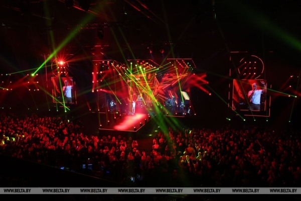 Олег Газманов дал сольный концерт на "Золотом шлягере" в Могилеве