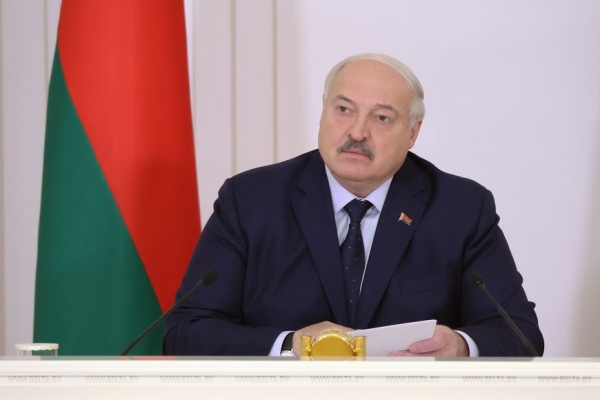 Лукашенко спросил чиновников, как выстроена система питания в школах
Лукашенко спросил чиновников, как выстроена система питания в школах