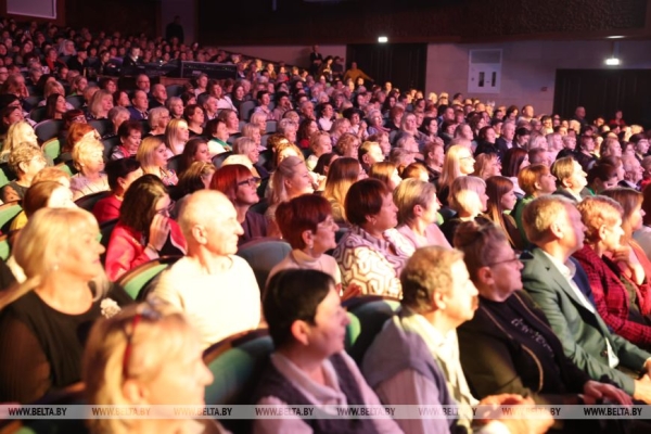 Сольный концерт Ларисы Долиной состоялся на фестивале "Золотой шлягер" в Могилеве 