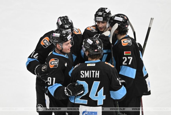 Столичные динамовцы обыграли "Сочи", Лимож впервые забросил на "Минск-Арене"