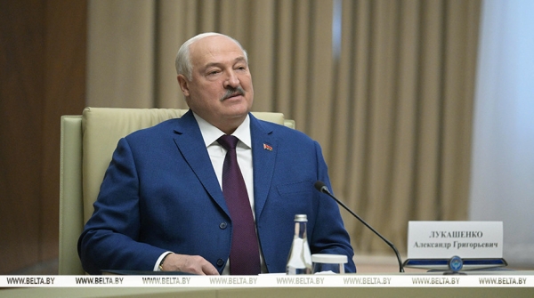 Лукашенко: ОДКБ нужна, но ее надо постоянно адаптировать под меняющиеся вызовы и угрозы безопасности