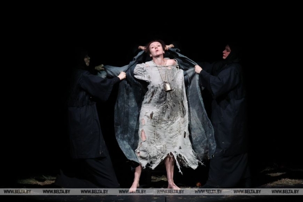 Спектакль "Корова" представил Брестский театр кукол на конкурс театрального искусства