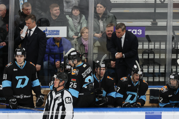 Первая в сезоне шайба Стася помогла "Динамо" обыграть ЦСКА