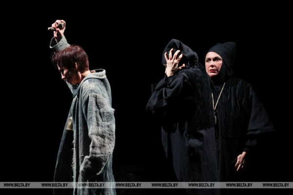 Спектакль "Корова" представил Брестский театр кукол на конкурс театрального искусства