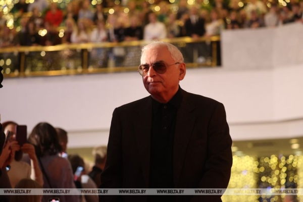 "Лiстапад": народный артист России Дмитрий Певцов удостоен специального приза Президента Беларуси