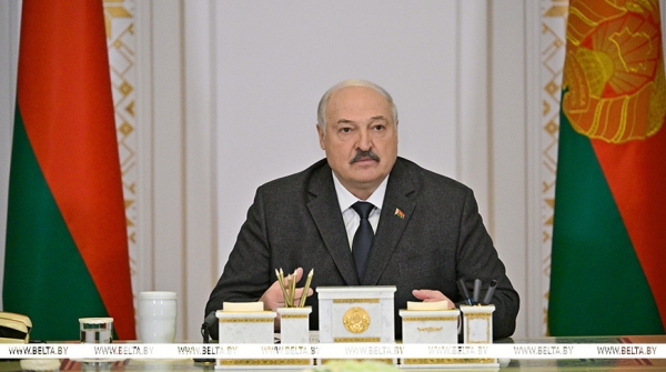 Апгрейд для Полесья, кадровый день, наука "без понтов" и лозунг для всей страны. Итоги недели Президента