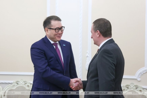 Беларусь и Казахстан планируют в ближайшее время достичь товарооборота в $1 млрд 