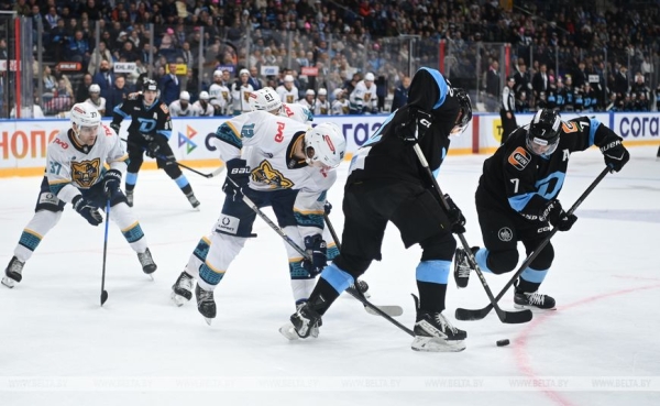 Столичные динамовцы обыграли "Сочи", Лимож впервые забросил на "Минск-Арене"