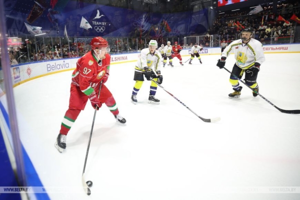 Команда Президента принимает хоккеистов Могилевской области в матче РХЛ