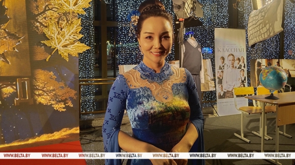 Вьетнамская актриса: я счастлива побывать в Беларуси и попасть на потрясающий фестиваль "Лістапад"