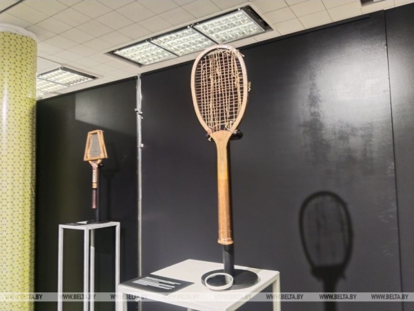 Бусы из теннисных шариков и конфета в виде велосипеда. Что можно увидеть на выставке Viva Kola Art