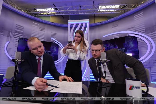 Успеть все. Провели рабочий день вместе с молодой радиоведущей