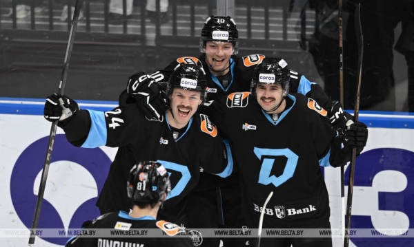 Первая в сезоне шайба Стася помогла "Динамо" обыграть ЦСКА