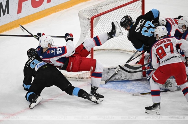 Первая в сезоне шайба Стася помогла "Динамо" обыграть ЦСКА