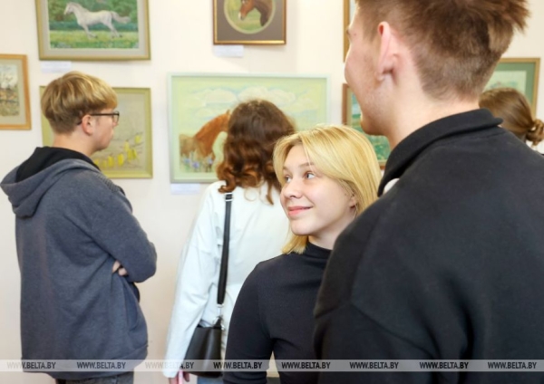 "Лошадь - человеку крылья!" Выставка творческих работ открылась в Гомеле