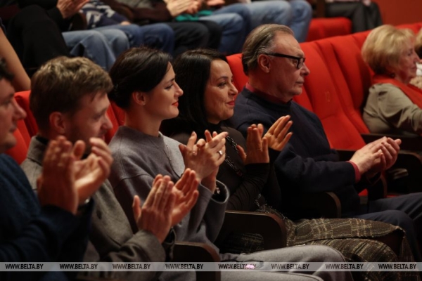 Премьера телеверсии спектакля "Идиот" прошла в кинотеатре "Победа" 