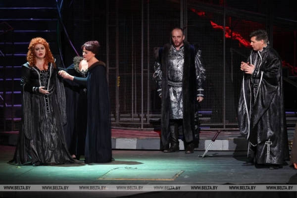 В Большом театре Беларуси состоялся показ оперы "Макбет" с Татьяной Третьяк в главной роли