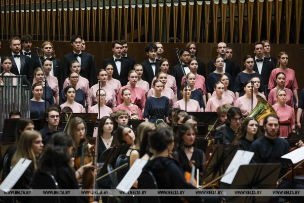 Белорусско-российский молодежный оркестр под управлением Юрия Башмета с успехом выступил в Минске