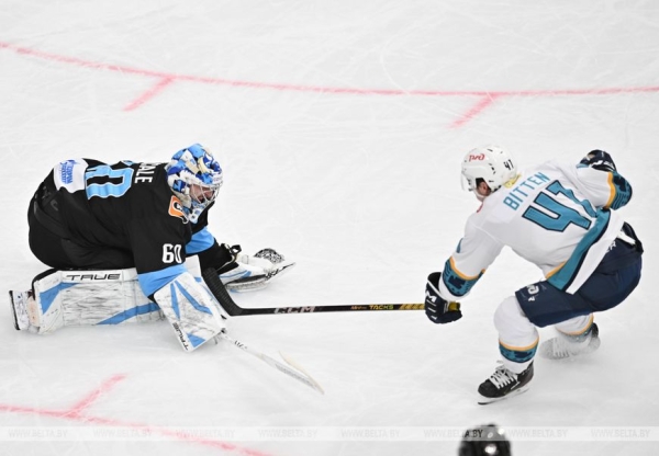 Столичные динамовцы обыграли "Сочи", Лимож впервые забросил на "Минск-Арене"