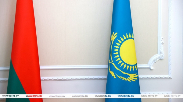 Беларусь и Казахстан планируют в ближайшее время достичь товарооборота в $1 млрд 