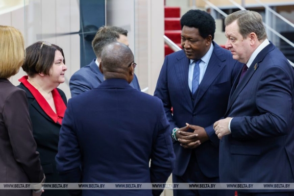 Финтех и кибербезопасность. ПВТ презентовал свой потенциал делегации Кении Финтех и кибербезопасность. ПВТ презентовал свой потенциал делегации Кении