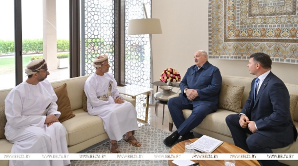 Лукашенко ознакомился с реализацией дорожной карты сотрудничества Беларуси и Омана Лукашенко ознакомился с реализацией дорожной карты сотрудничества Беларуси и Омана