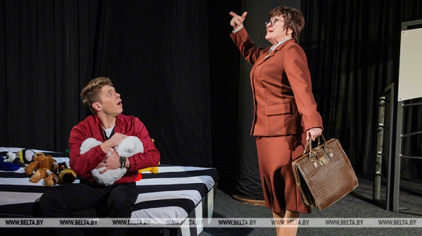 "Титановая ведьма". Премьера по пьесе белорусской писательницы прошла в Витебске "Титановая ведьма". Премьера по пьесе белорусской писательницы прошла в Витебске