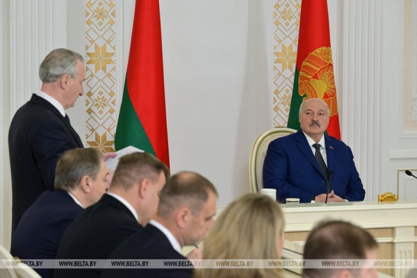 Хождение за три моря и подготовка к ВНС. Итоги недели Президента и подробности большой командировки