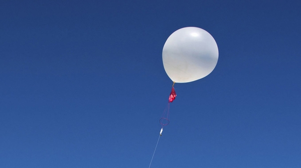 СМИ сообщили об обнаружении в контрабандных метеозондах сим-карт из Литвы, Латвии и Польши