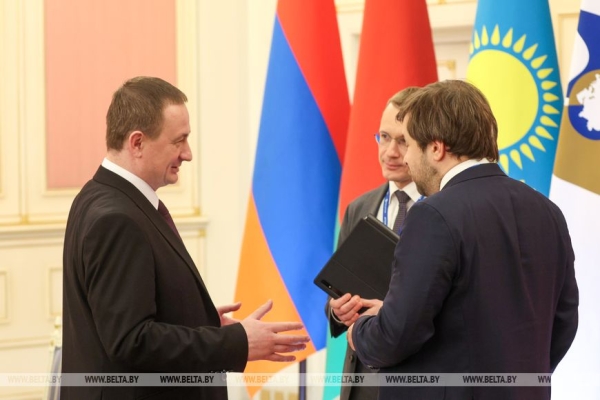 Устранение барьеров, кооперация, финрынок. Турчин о ключевых решениях в ЕАЭС под председательством Беларуси Устранение барьеров, кооперация, финрынок. Турчин о ключевых решениях в ЕАЭС под председательством Беларуси