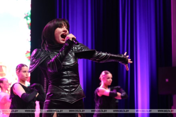 "Любить кино по-белорусски". В Минске состоялся театрализованный концерт ко Дню белорусского кино "Любить кино по-белорусски". В Минске состоялся театрализованный концерт ко Дню белорусского кино