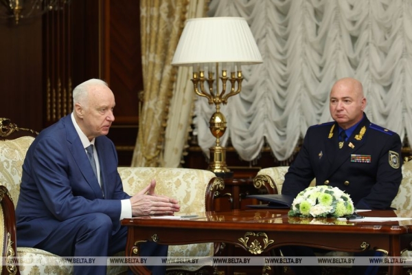 Лукашенко - главе СК России: мы придерживаемся одной линии, одной позиции
Лукашенко - главе СК России: мы придерживаемся одной линии, одной позиции