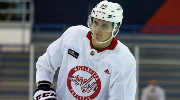 Протас набрал очки в шестом матче НХЛ подряд Протас набрал очки в шестом матче НХЛ подряд