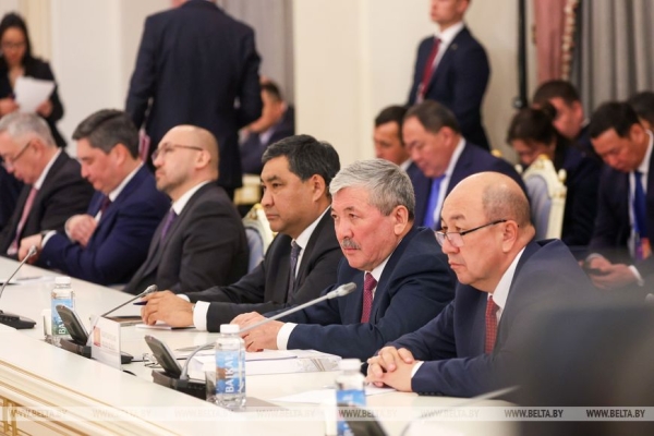 Устранение барьеров, кооперация, финрынок. Турчин о ключевых решениях в ЕАЭС под председательством Беларуси Устранение барьеров, кооперация, финрынок. Турчин о ключевых решениях в ЕАЭС под председательством Беларуси