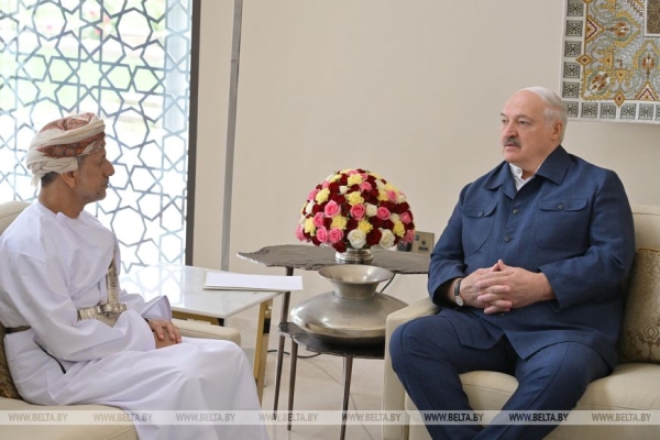 Лукашенко ознакомился с реализацией дорожной карты сотрудничества Беларуси и Омана Лукашенко ознакомился с реализацией дорожной карты сотрудничества Беларуси и Омана