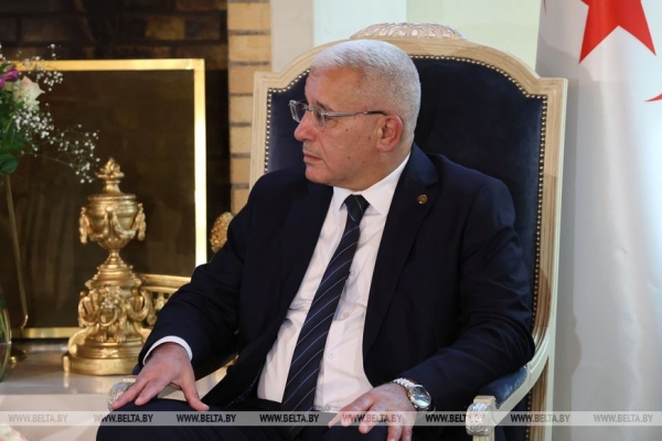 Лукашенко уверен, что Беларусь и Алжир смогут значительно нарастить товарооборот