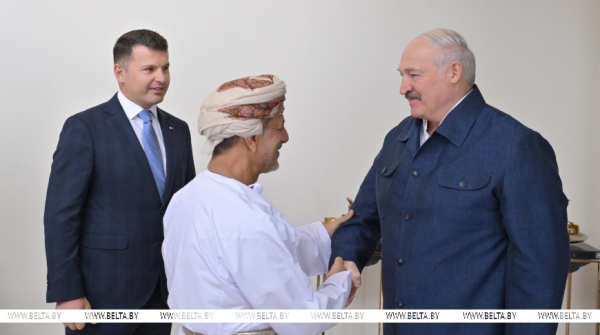 Лукашенко ознакомился с реализацией дорожной карты сотрудничества Беларуси и Омана Лукашенко ознакомился с реализацией дорожной карты сотрудничества Беларуси и Омана